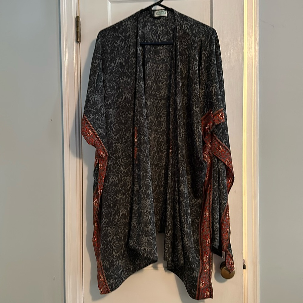 Silky kimono